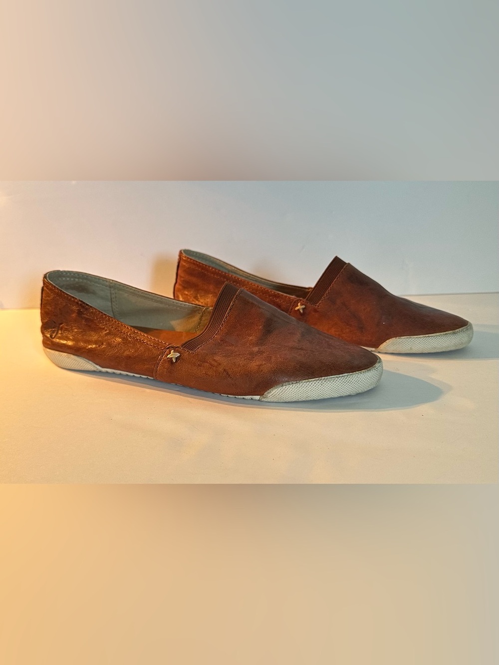 FRYE Melanie Women’s Slip-On Leather Sneaker (Cognac Brown) Flat Shoe Size 7